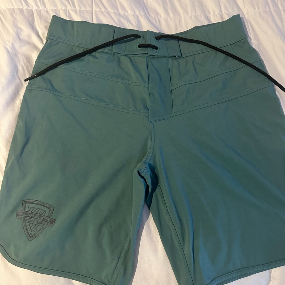 Mens Boardshorts Sz 32